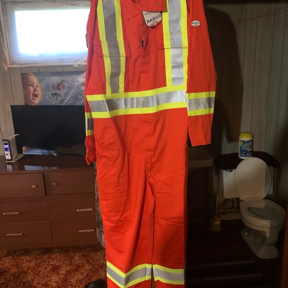 Rosco Fire Resistant Coveralls - Picture 2 of 6